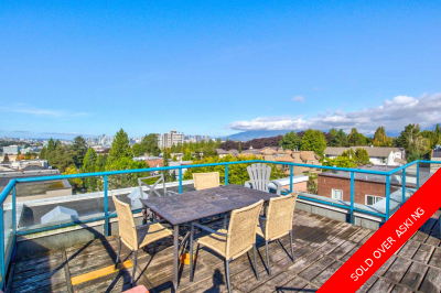 Grandview Woodland Condo: La Casa 1 bedroom and den